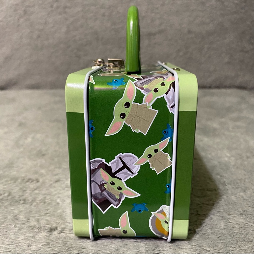 Star Wars Baby Yoda Collectible Tin Lunchbox Small - Picture 3 of 7